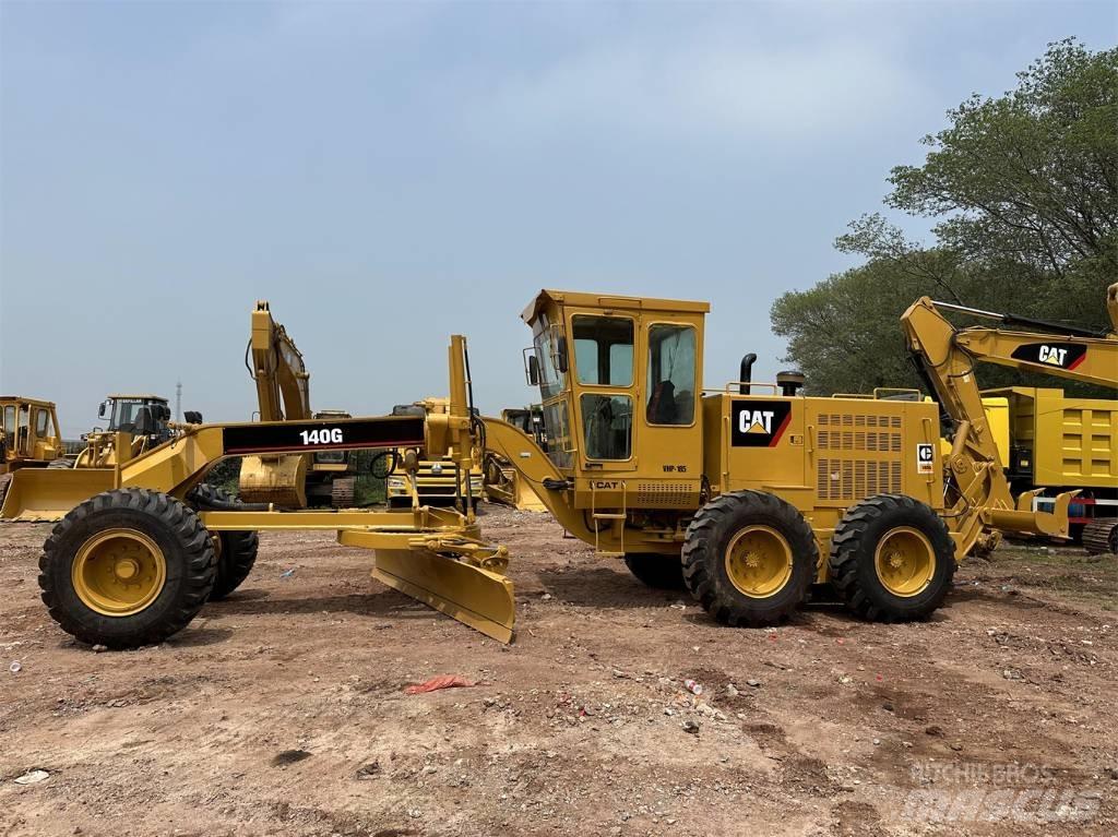 CAT 140G Równiarki