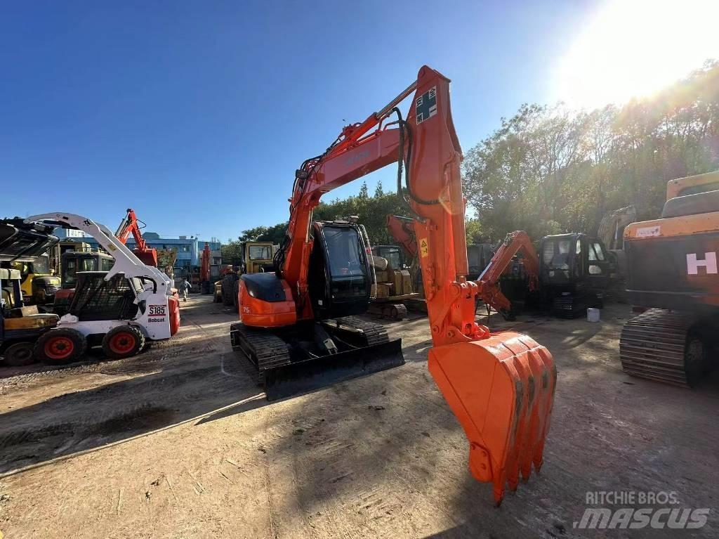 Hitachi ZX 75 Midikoparki  7t - 12t