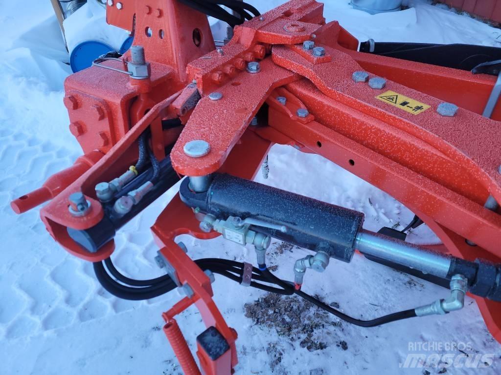 Kubota RM 3005V Pługi obrotowe