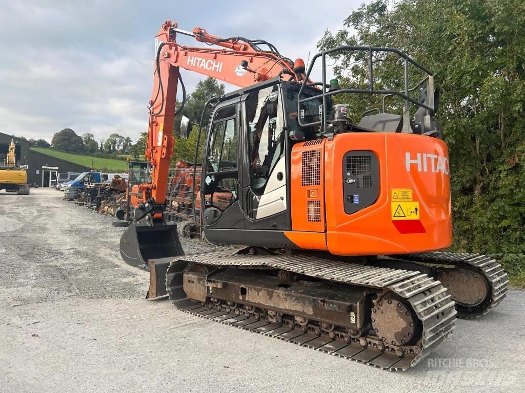 Hitachi ZX 135 US-6 Koparki gąsienicowe