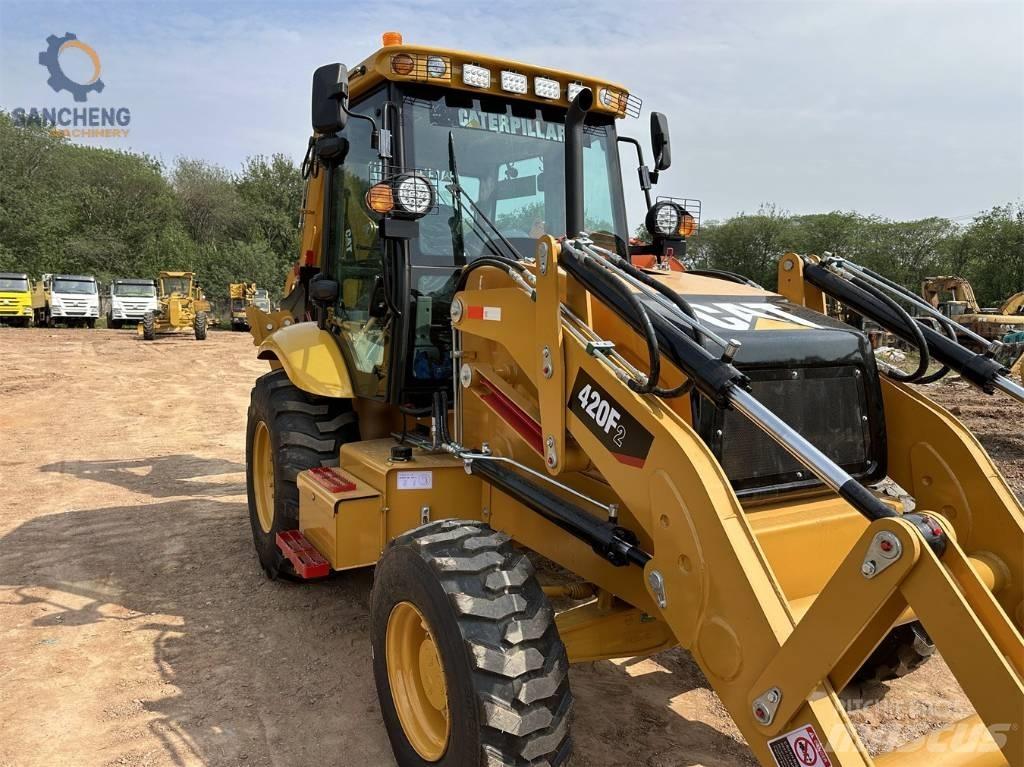 CAT 420F2 Koparko-ładowarki