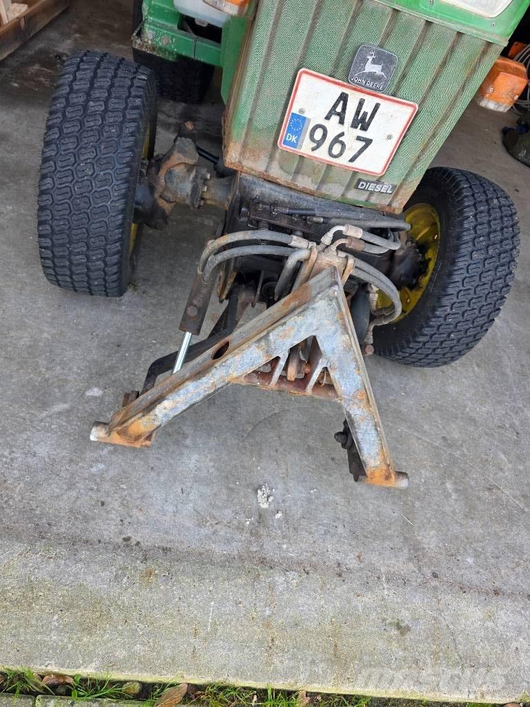 John Deere 855 Mikrociągniki