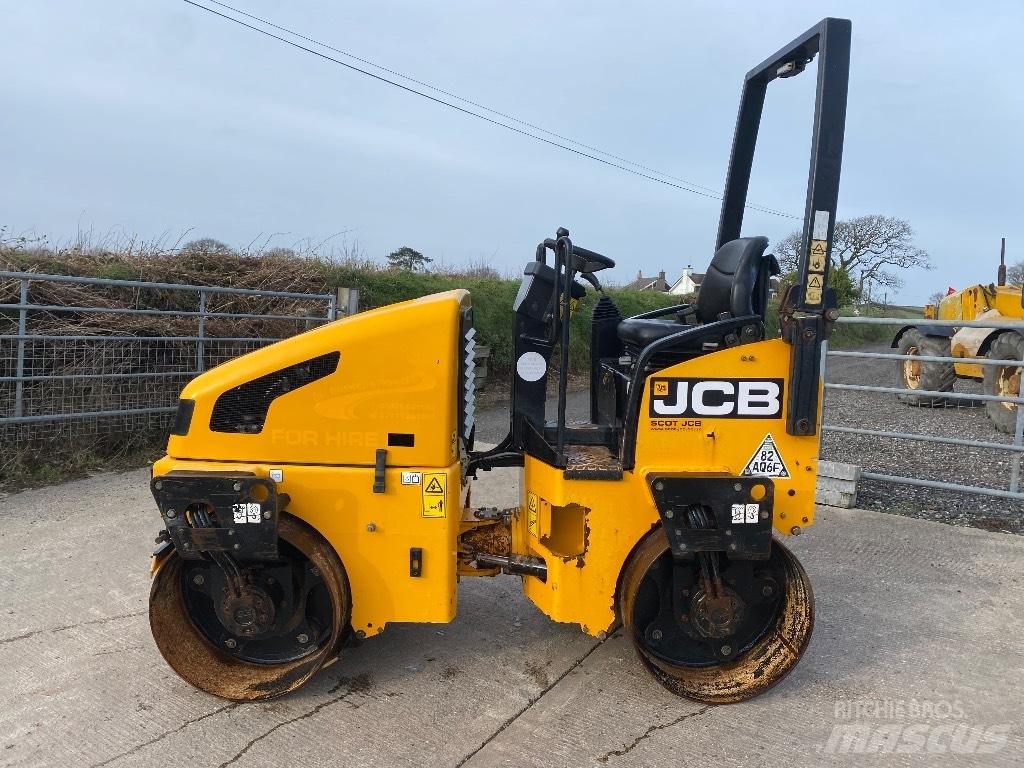 JCB VMT 260-120 Walce dwubębnowe