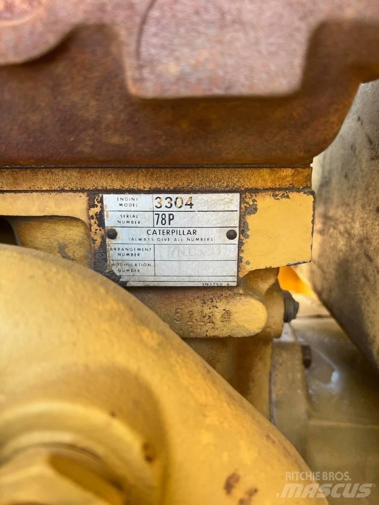 CAT 120 G Równiarki