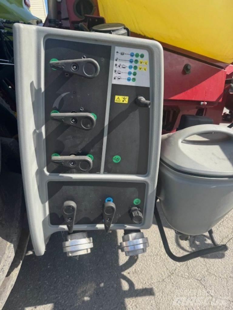 Hardi Mega 1500 Zamontowane opryskiwacze