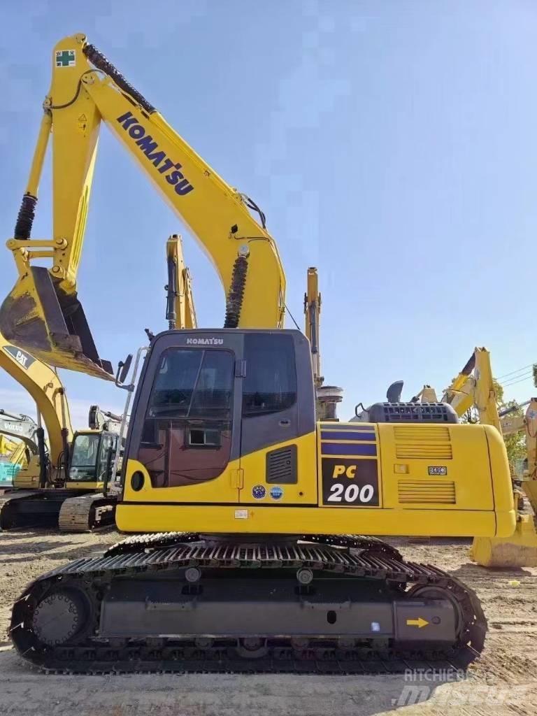 Komatsu PC 200-8 Koparki gąsienicowe