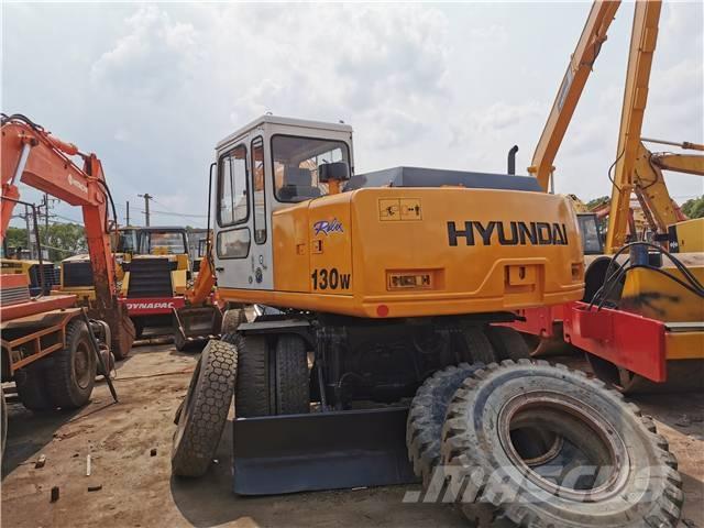 Hyundai R130WD Koparki gąsienicowe