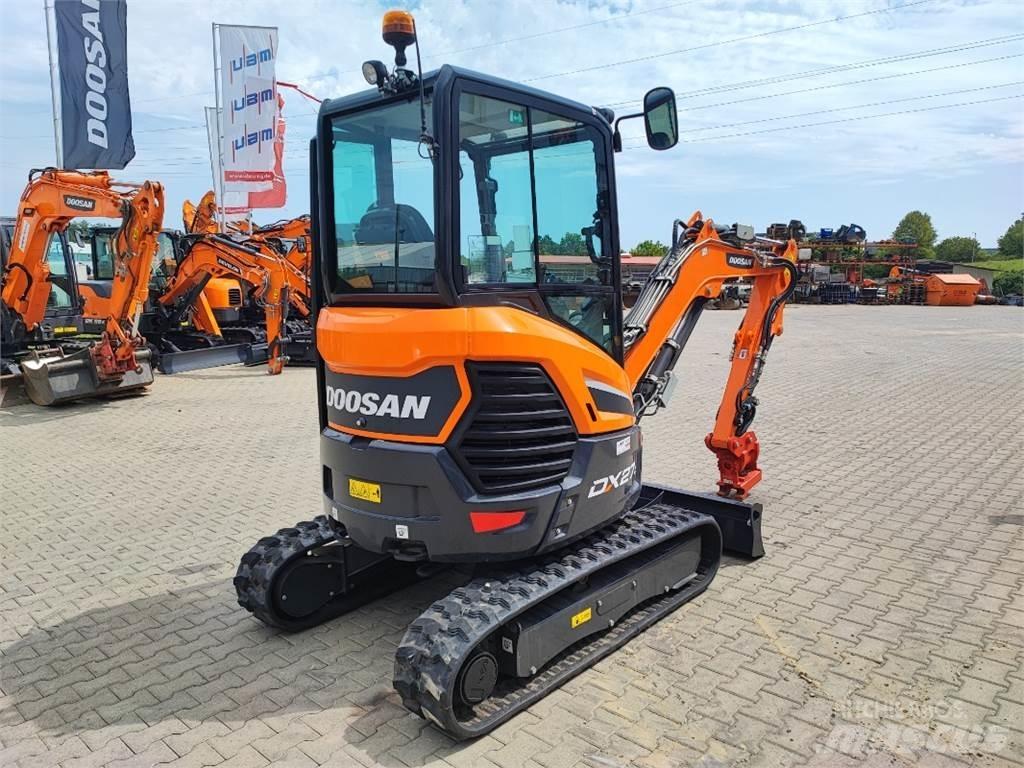 Doosan DX27z Minikoparki