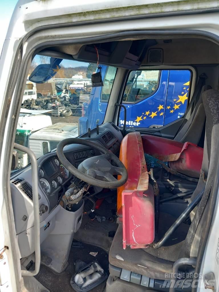 DAF LF45.160 Kabiny i wnętrze