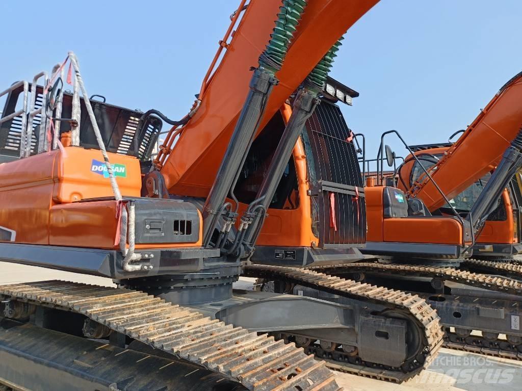 Doosan DX300-9 Koparki gąsienicowe