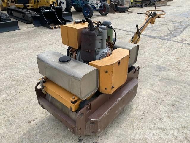 CASE Vibromax W 70 Walce dwubębnowe