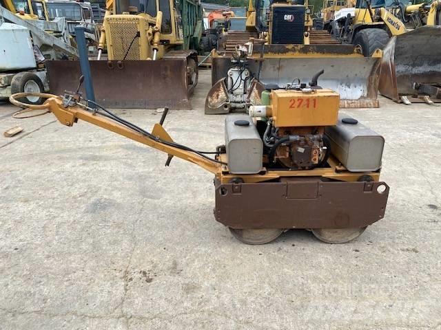 CASE Vibromax W 70 Walce dwubębnowe