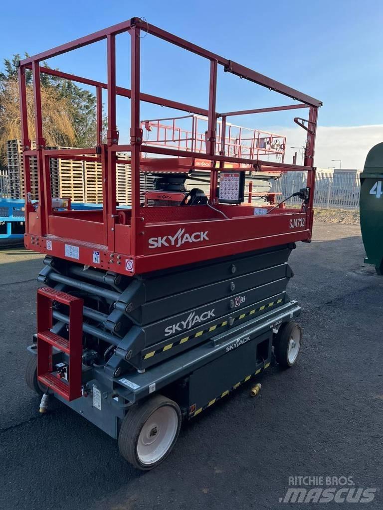 SkyJack SJ 4732 Podnośniki nożycowe