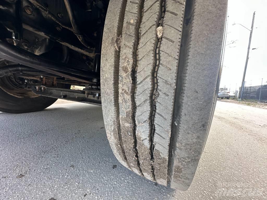 Ford F 750 XLT Cysterna
