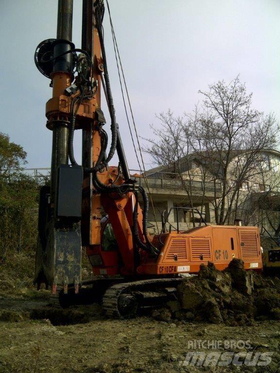 Tescar CF8 DW Wibracyjne maszyny do palowania