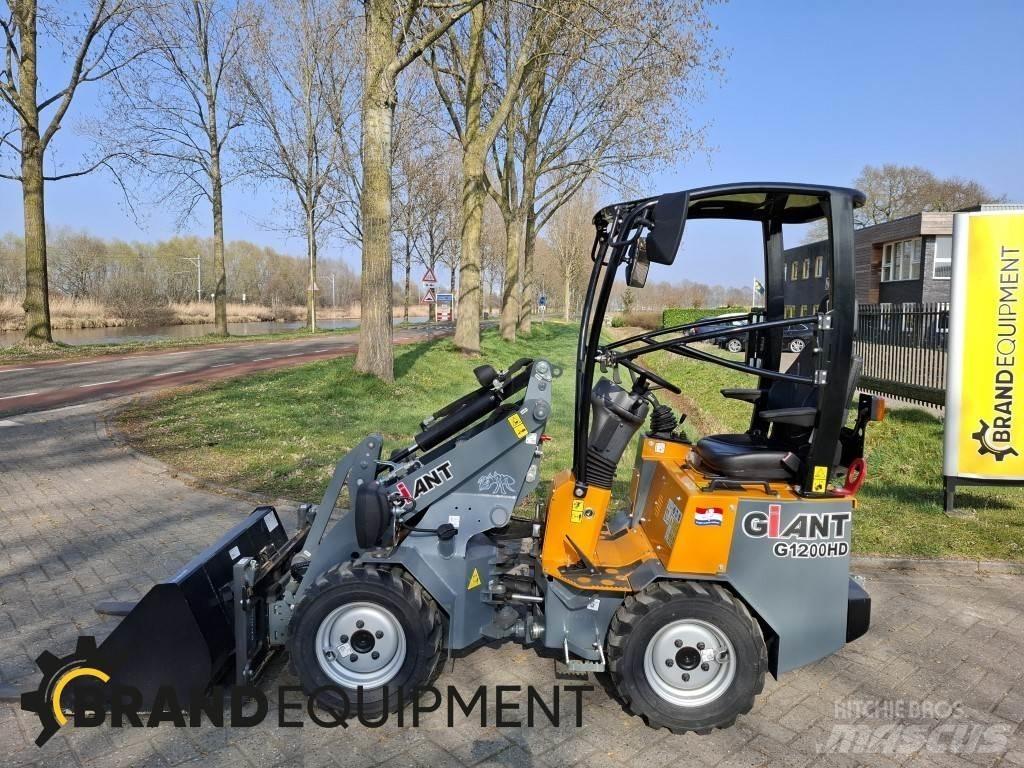 GiANT G1200HD Ładowarki kołowe