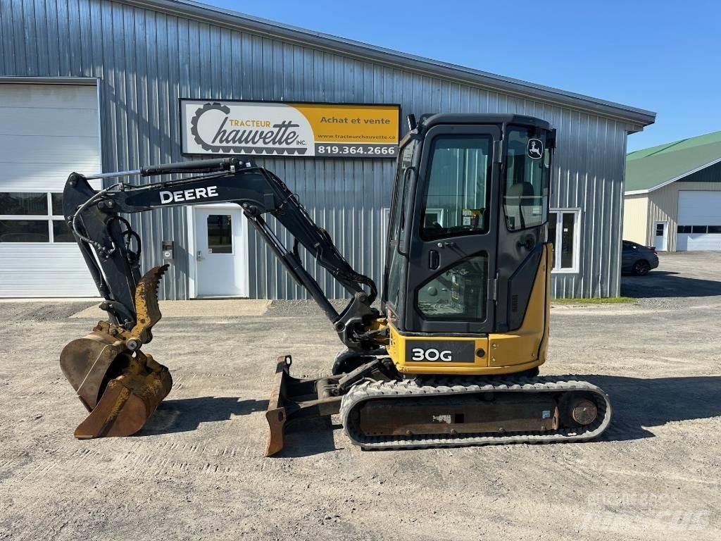 John Deere 30G Minikoparki