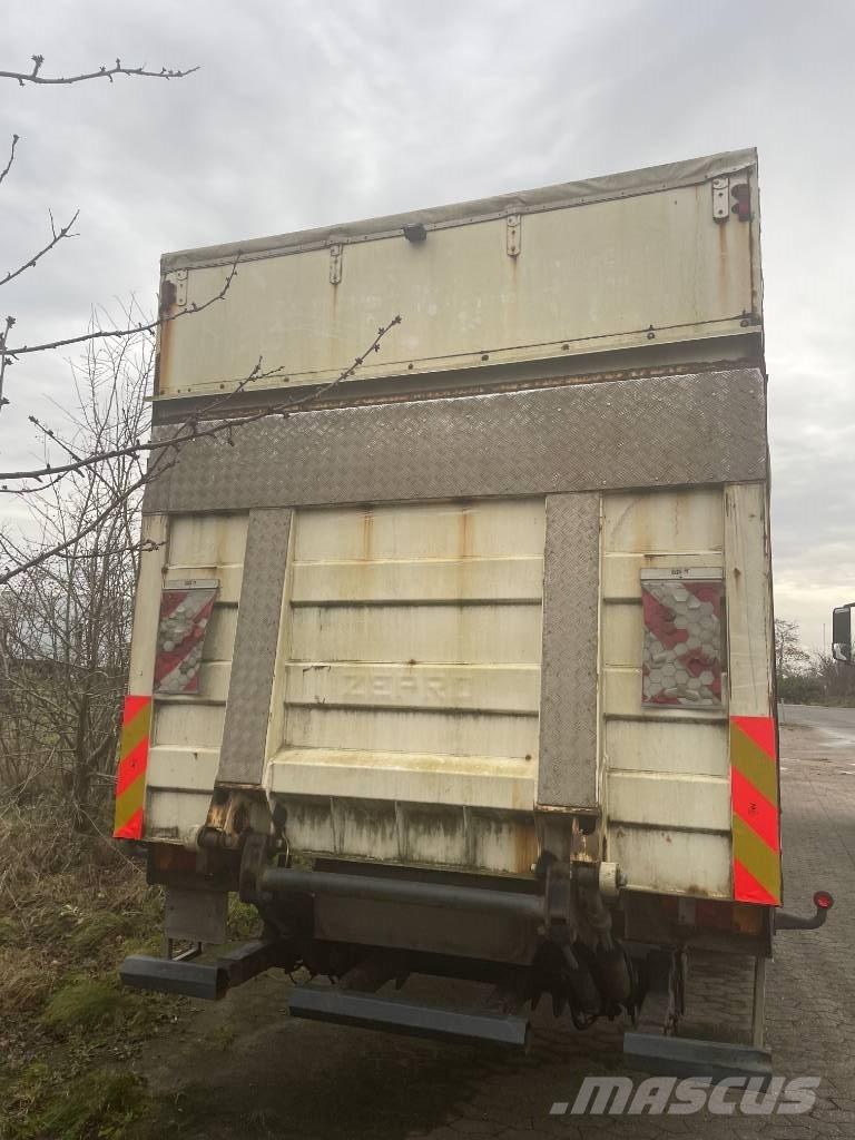 MAN TGM 15.250 Samochody ciężarowe ze skrzynią zamkniętą