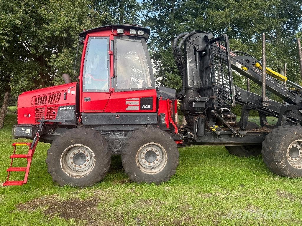 Komatsu 845 Forwardery