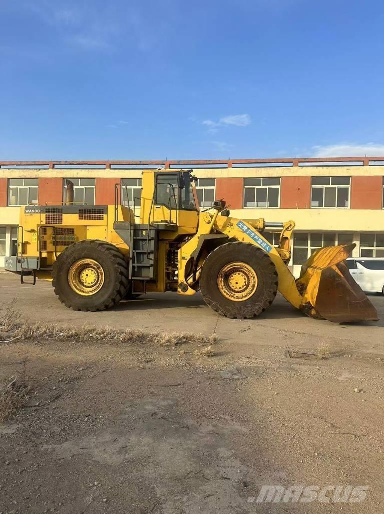 Komatsu WA 600-6 Ładowarki kołowe