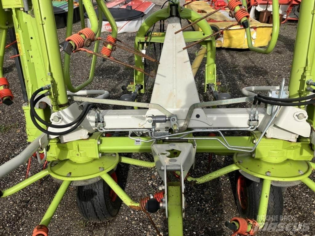 CLAAS VOLTO 1100 Zgrabiarki i przetrząsacze