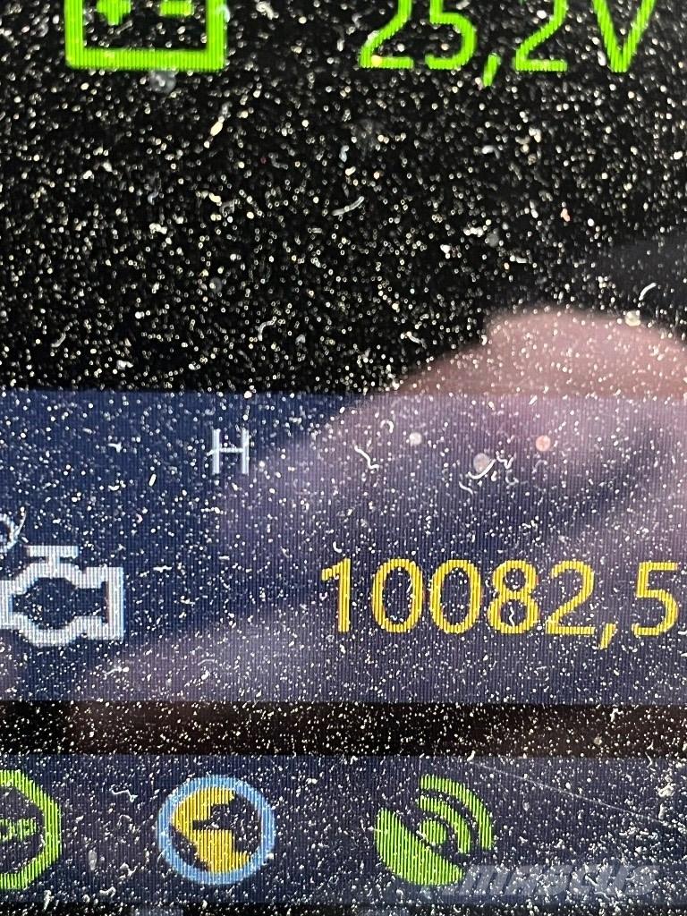 Komatsu 875 Forwardery