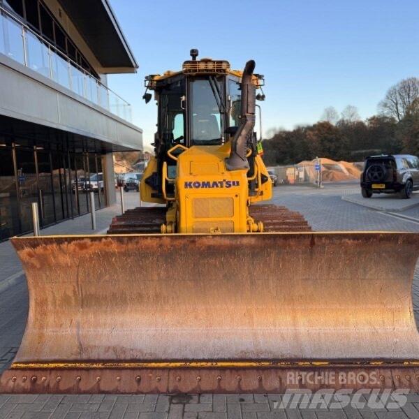 Komatsu D51PXI-24EO Spycharki gąsienicowe