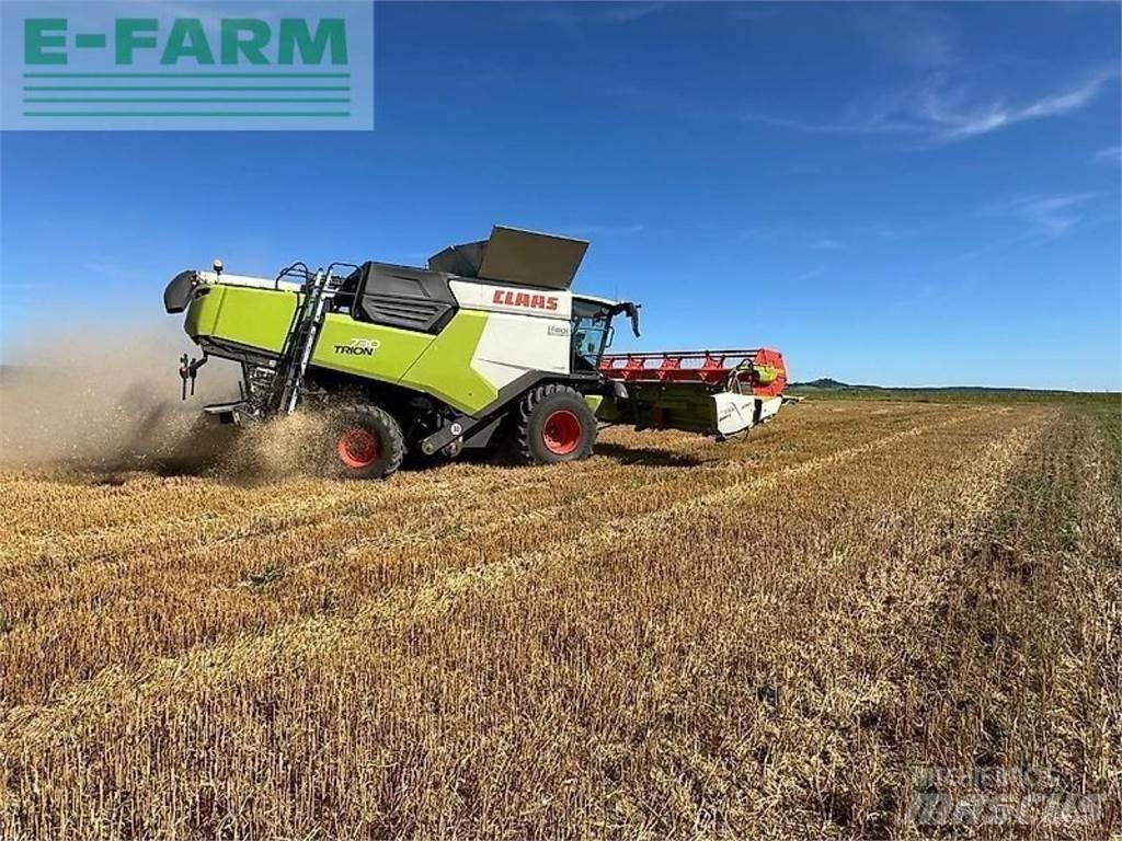 CLAAS trion 730 Kombajny zbożowe