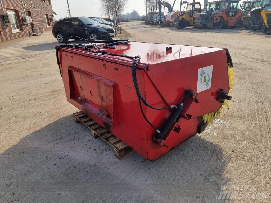 Bobcat Mark TEC Max Zamiatarki - Zgarniarki - Odśnieżarki