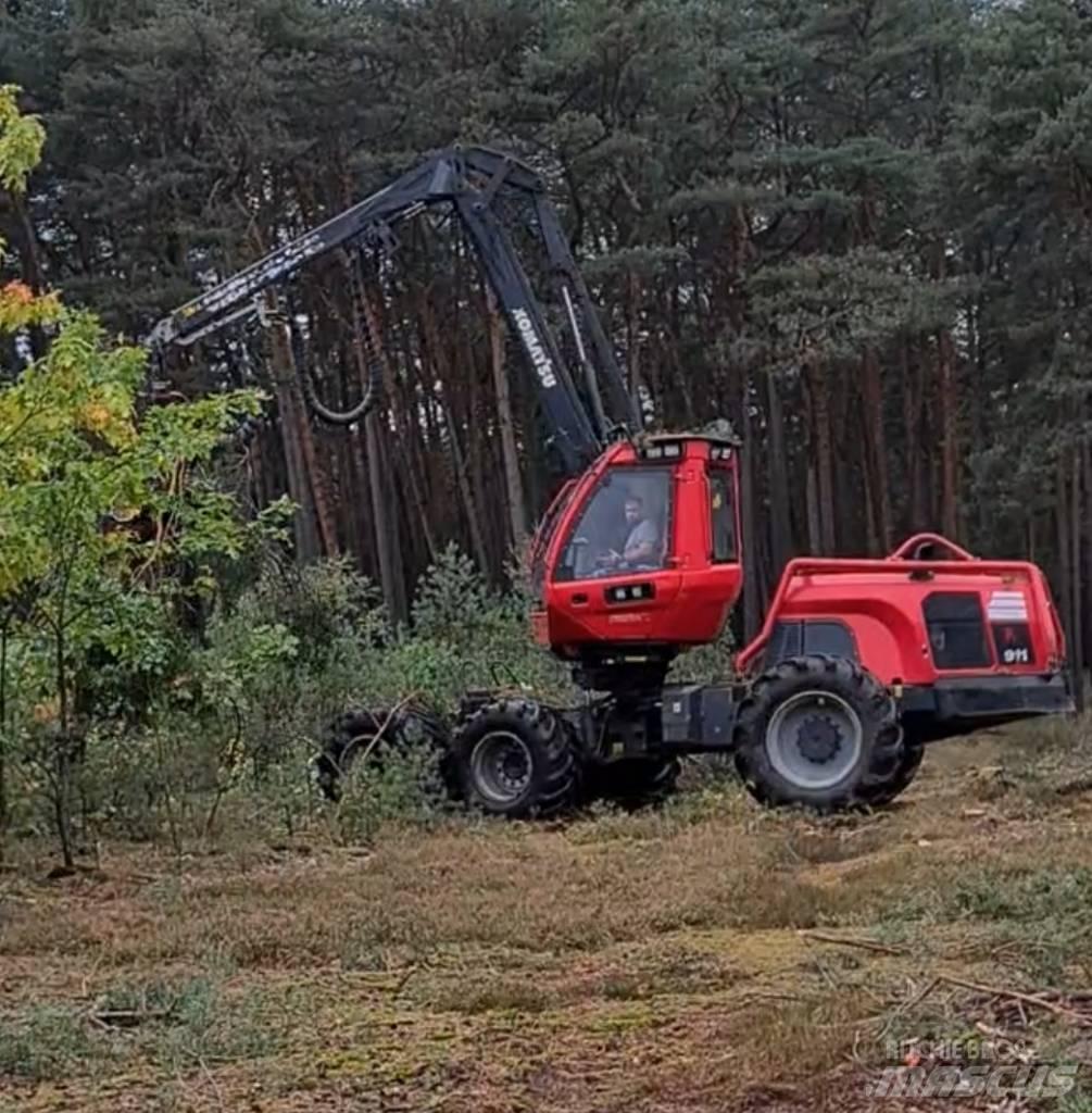 Komatsu 911.6 Harwestery