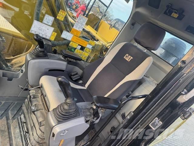 CAT 323 EL Koparki gąsienicowe