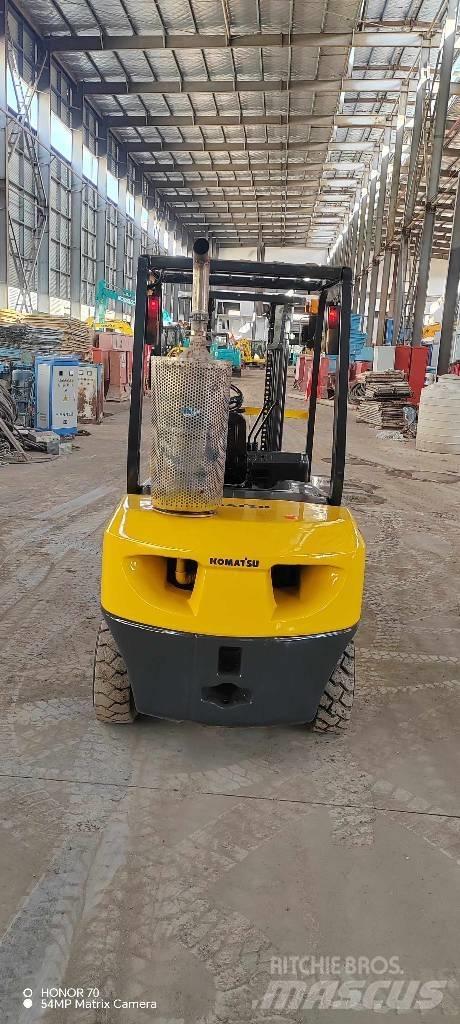 Komatsu FD 30 T-14 Wózki Diesla