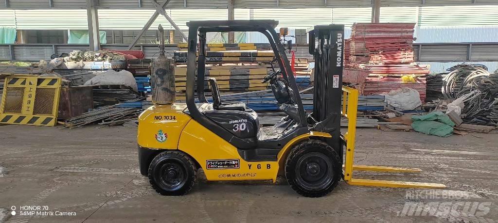 Komatsu FD 30 T-14 Wózki Diesla