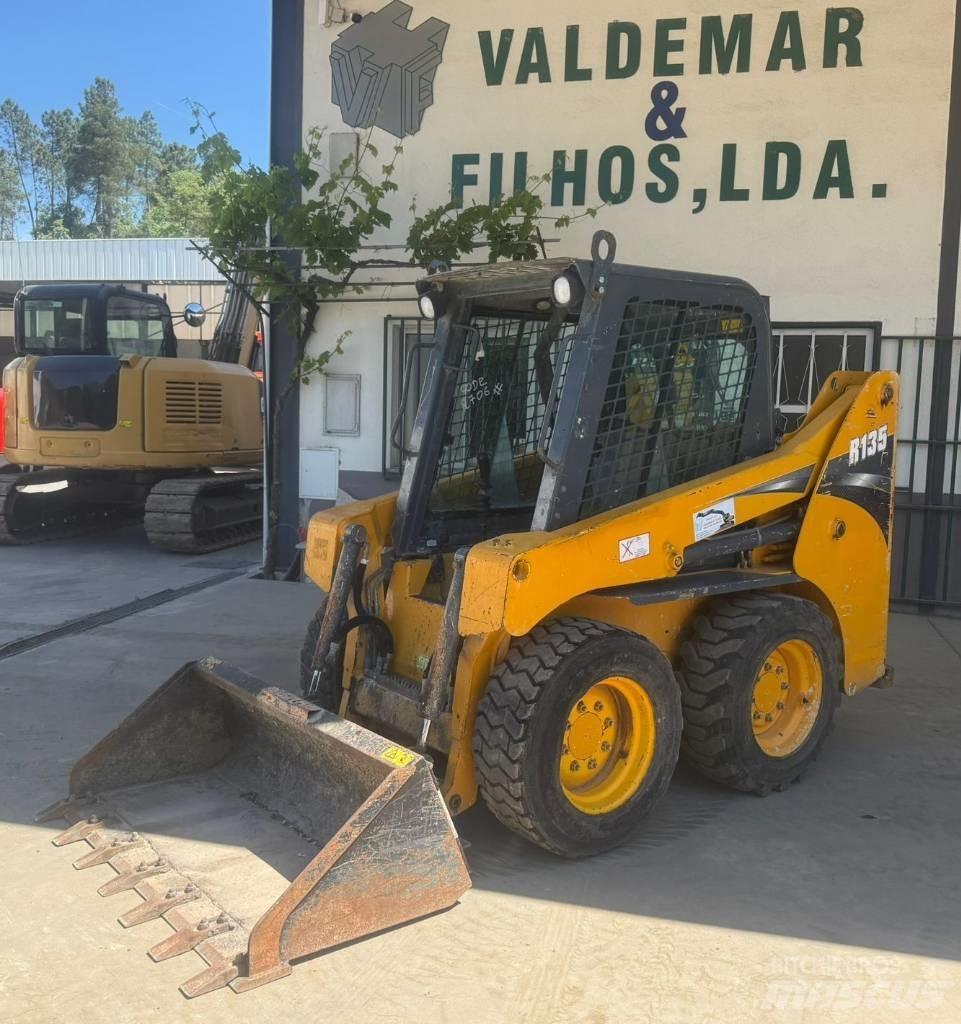 Gehl R 135 Ładowarki burtowe
