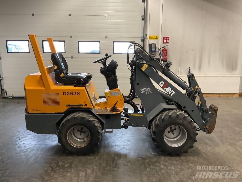 GiANT 262 S Ładowarki wielofunkcyjne