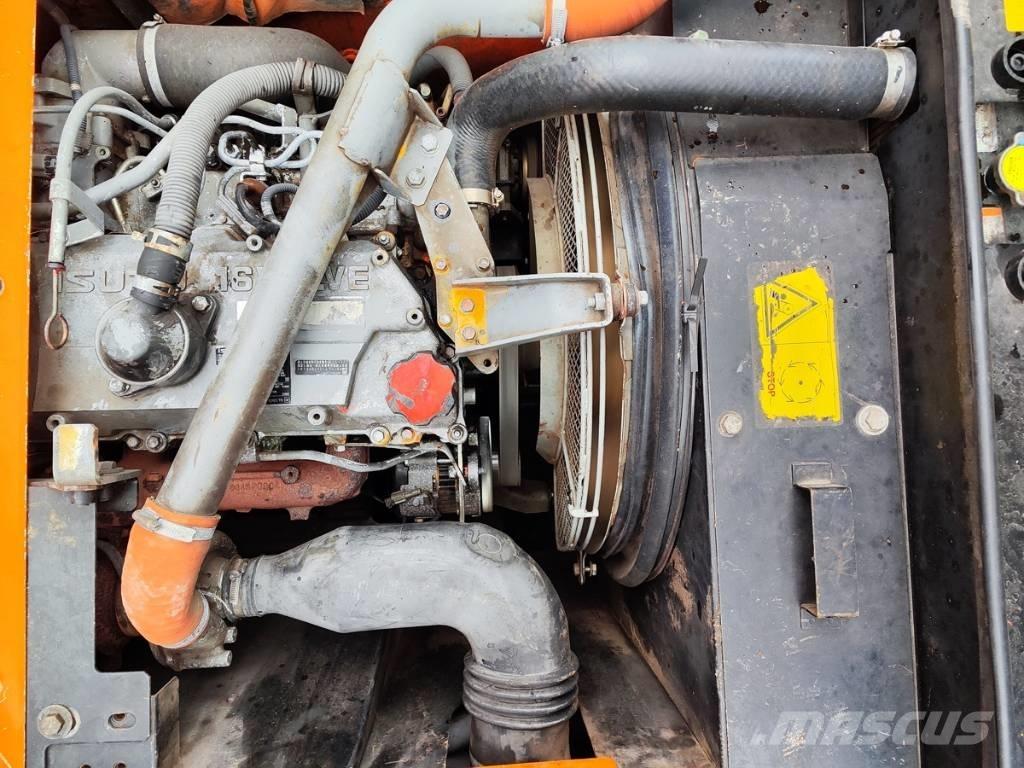 Hitachi ZX 210 W-3 Koparki kołowe