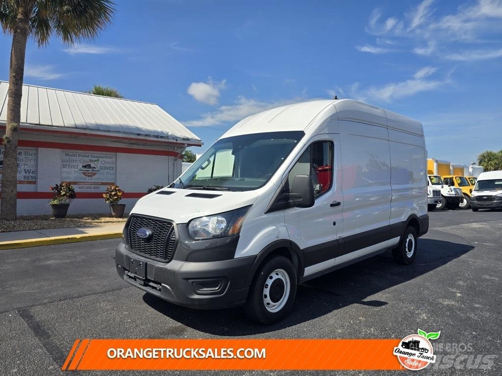 Ford Transit 250 Busy / Vany