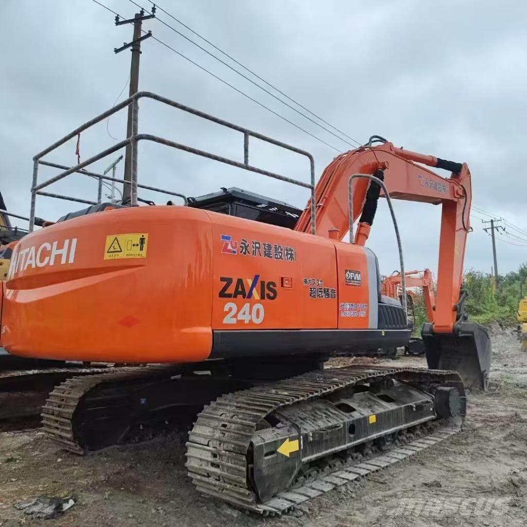 Hitachi 240-3 Koparki gąsienicowe