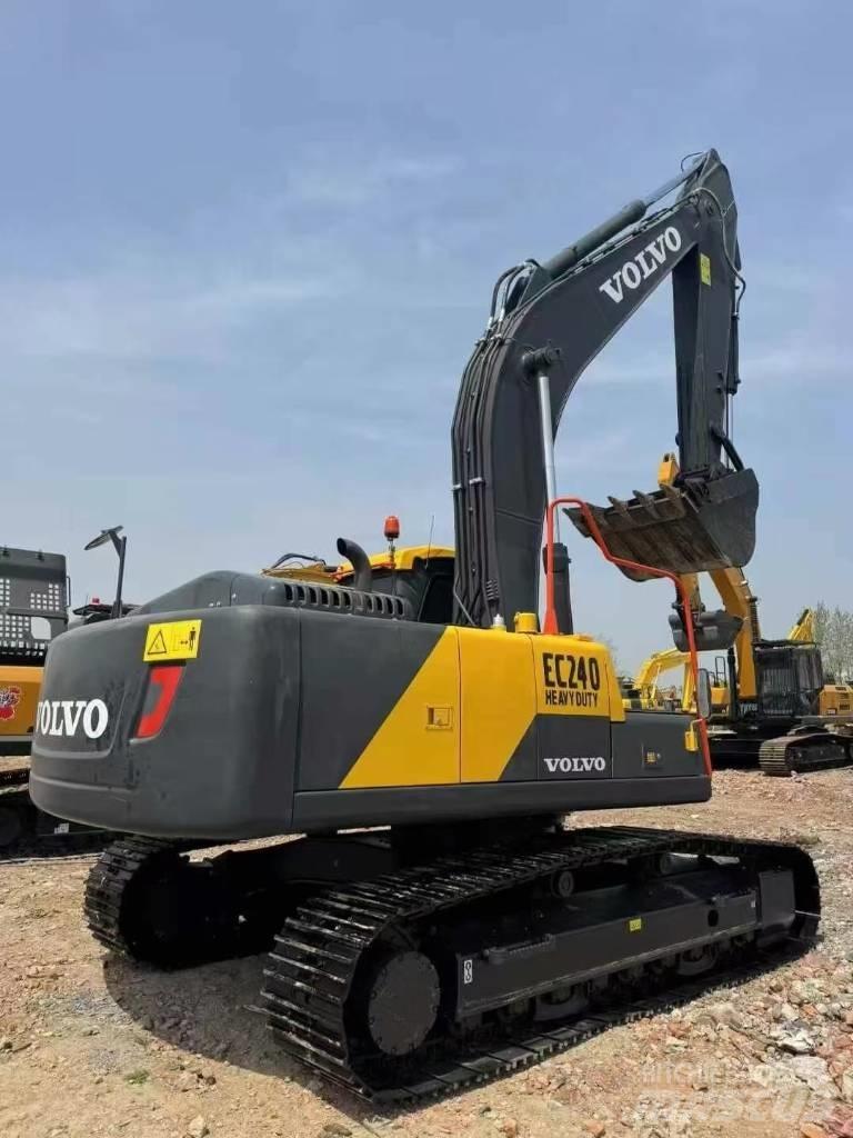 Volvo EC 240 Koparki gąsienicowe
