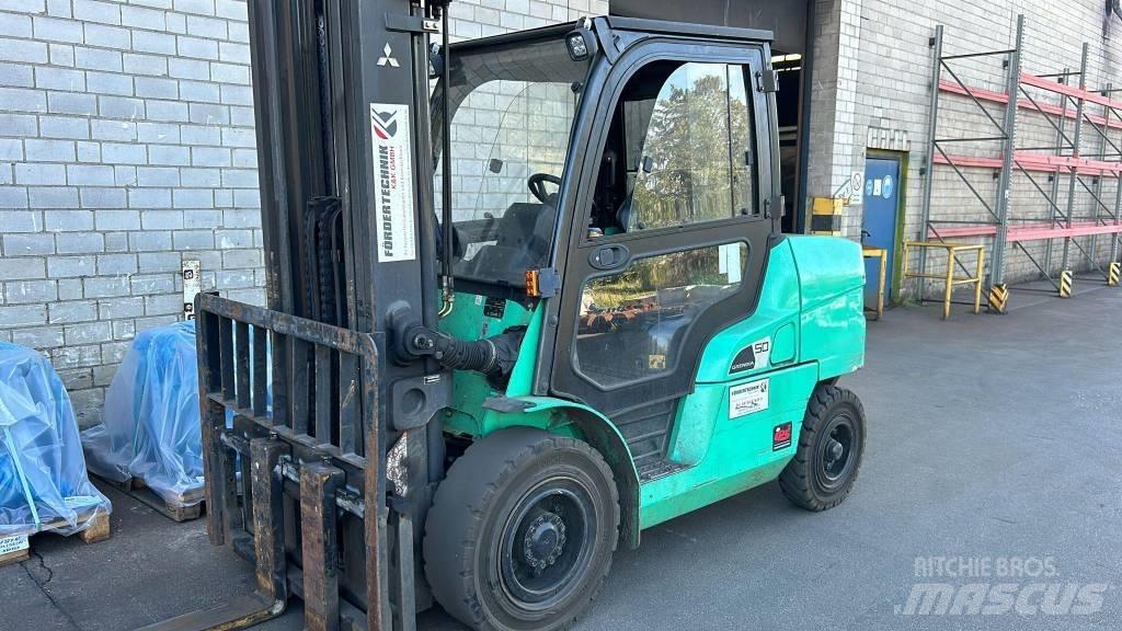 Mitsubishi FD 50 Wózki Diesla