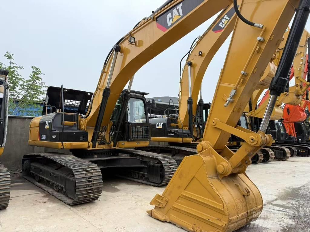 CAT 330 D L Koparki gąsienicowe