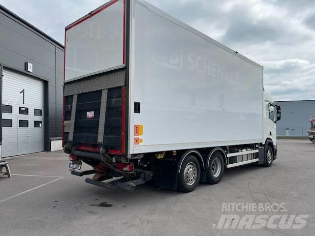 Scania R450B6X2*4NB Samochody ciężarowe ze skrzynią zamkniętą