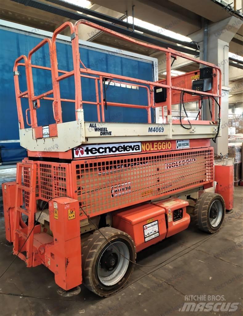 JLG M 4069 Podnośniki nożycowe