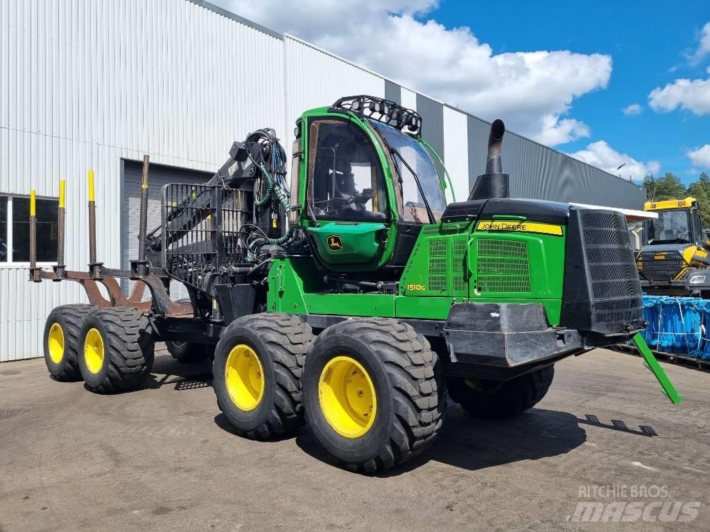 John Deere 1510G Forwardery