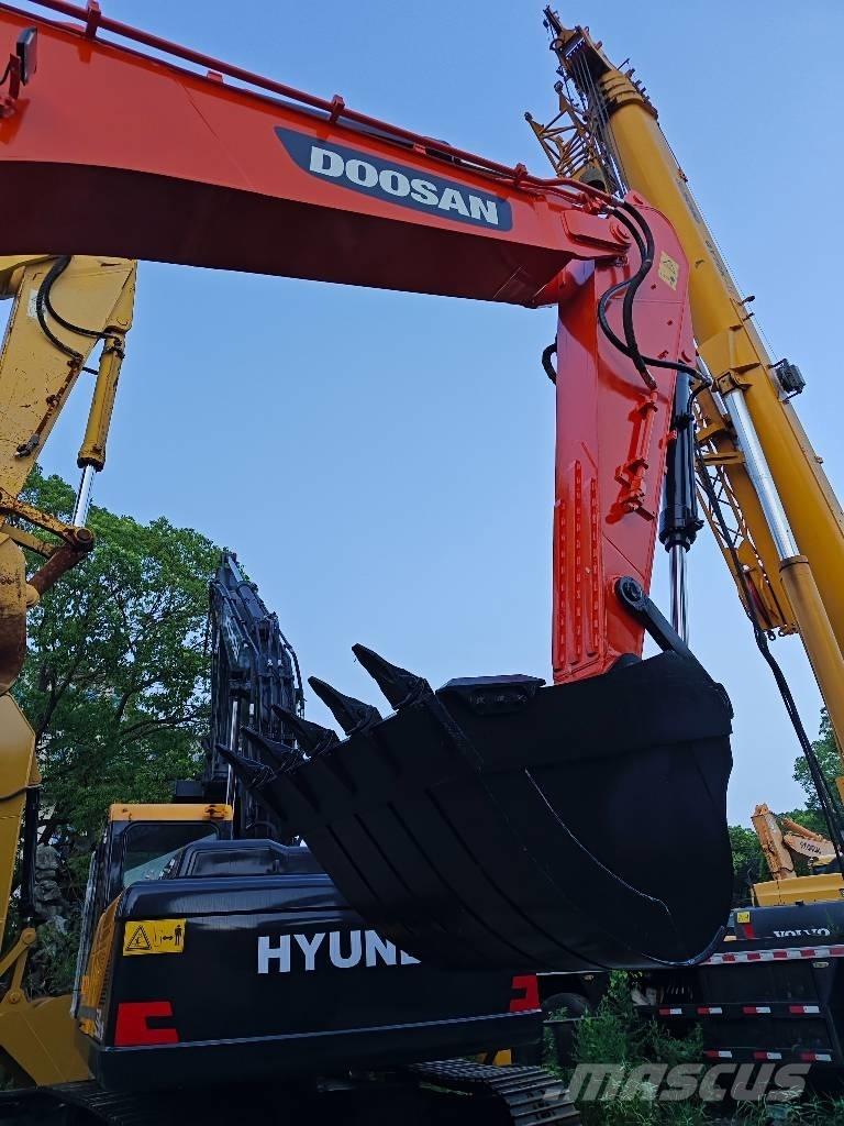 Doosan DX 300 LC Koparki gąsienicowe