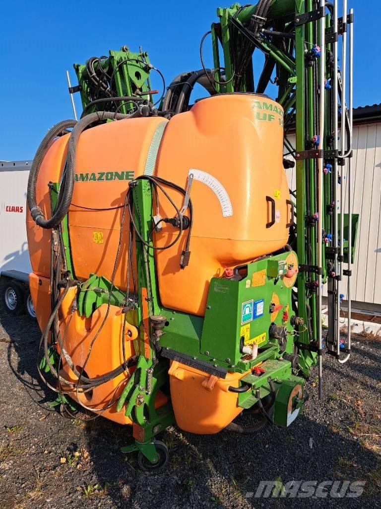 Amazone UF 1501 Zamontowane opryskiwacze