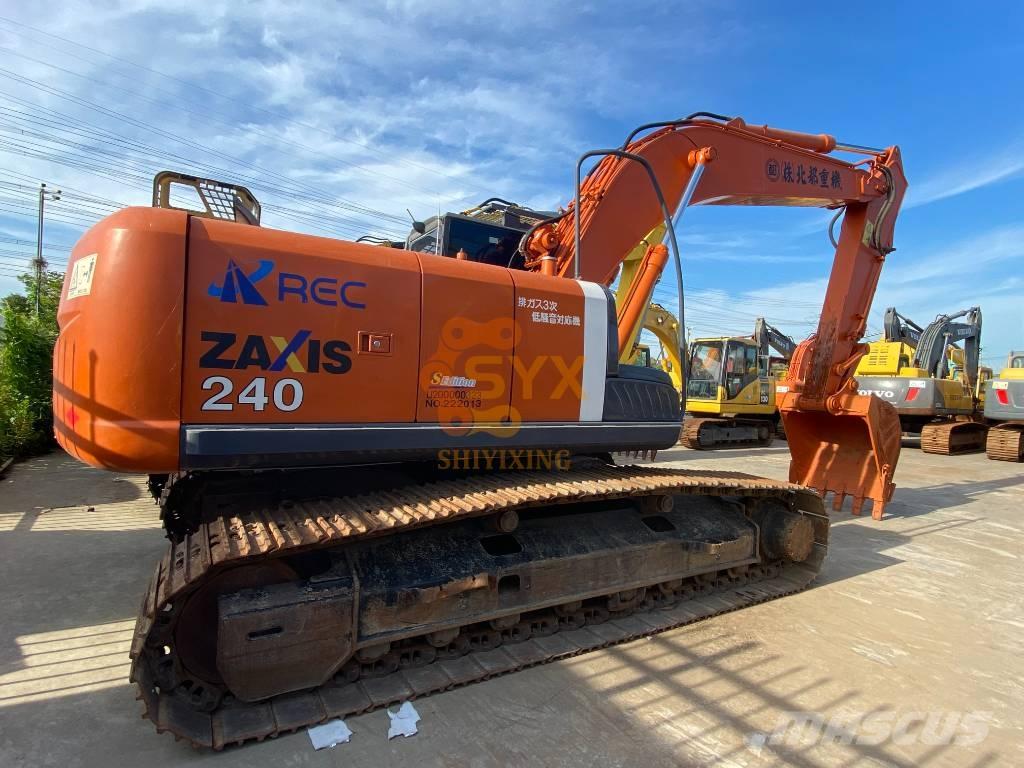 Hitachi ZX 240 Koparki gąsienicowe