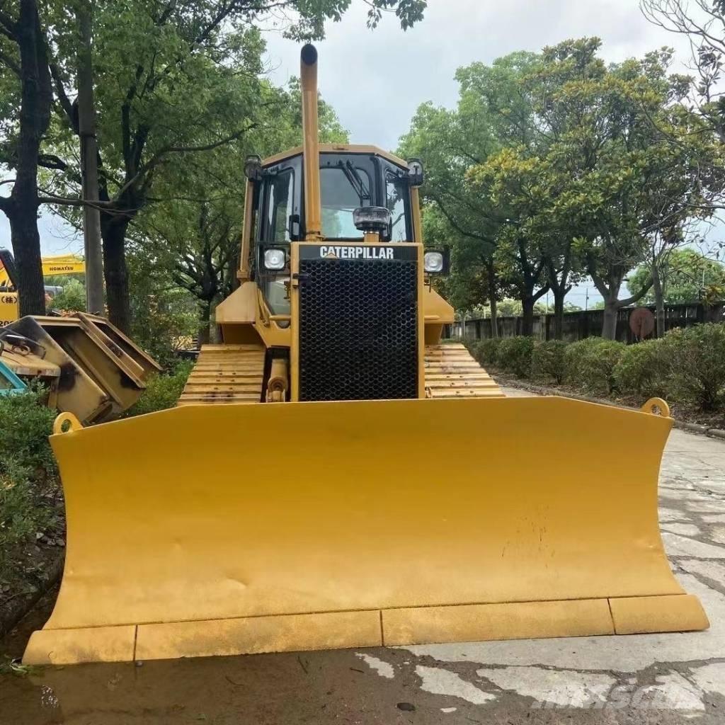 CAT D5M Spycharki gąsienicowe