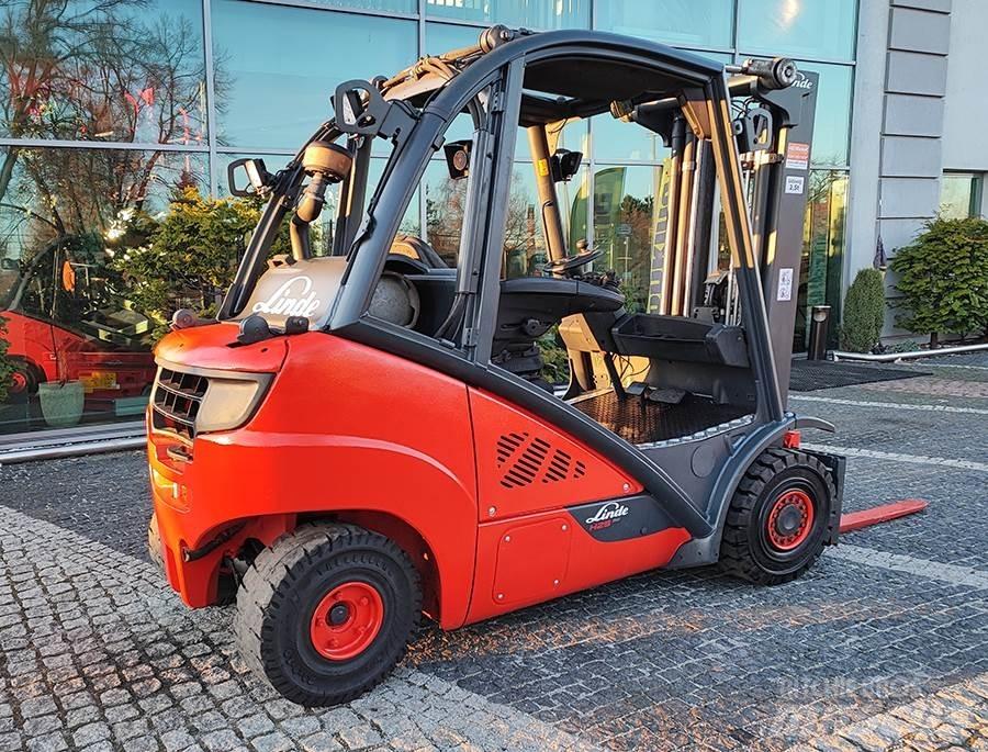 Linde H25T-02 Wózki LPG