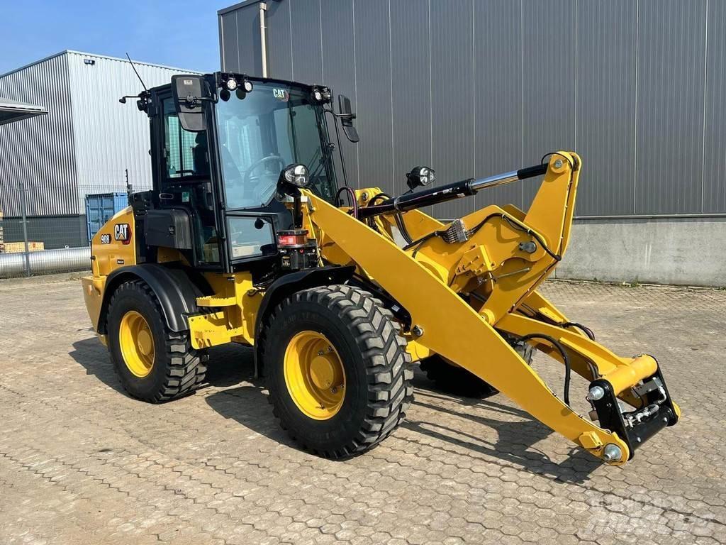 CAT 908 Ładowarki kołowe
